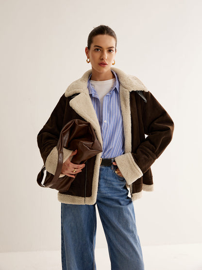 Vintage brown jacket with fleece lining and a relaxed fit 