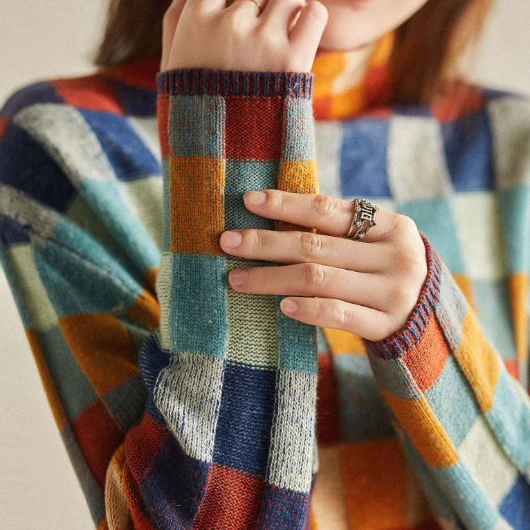 Cozy color-block plaid sweater for everyday style 