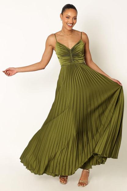 Elegant pleated midi dress for special occasions 