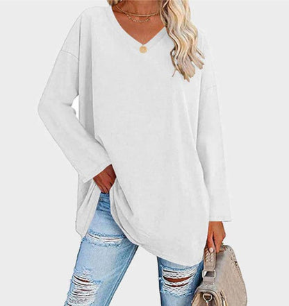 Stylish, elegant long-sleeved sweater for everyday wear 