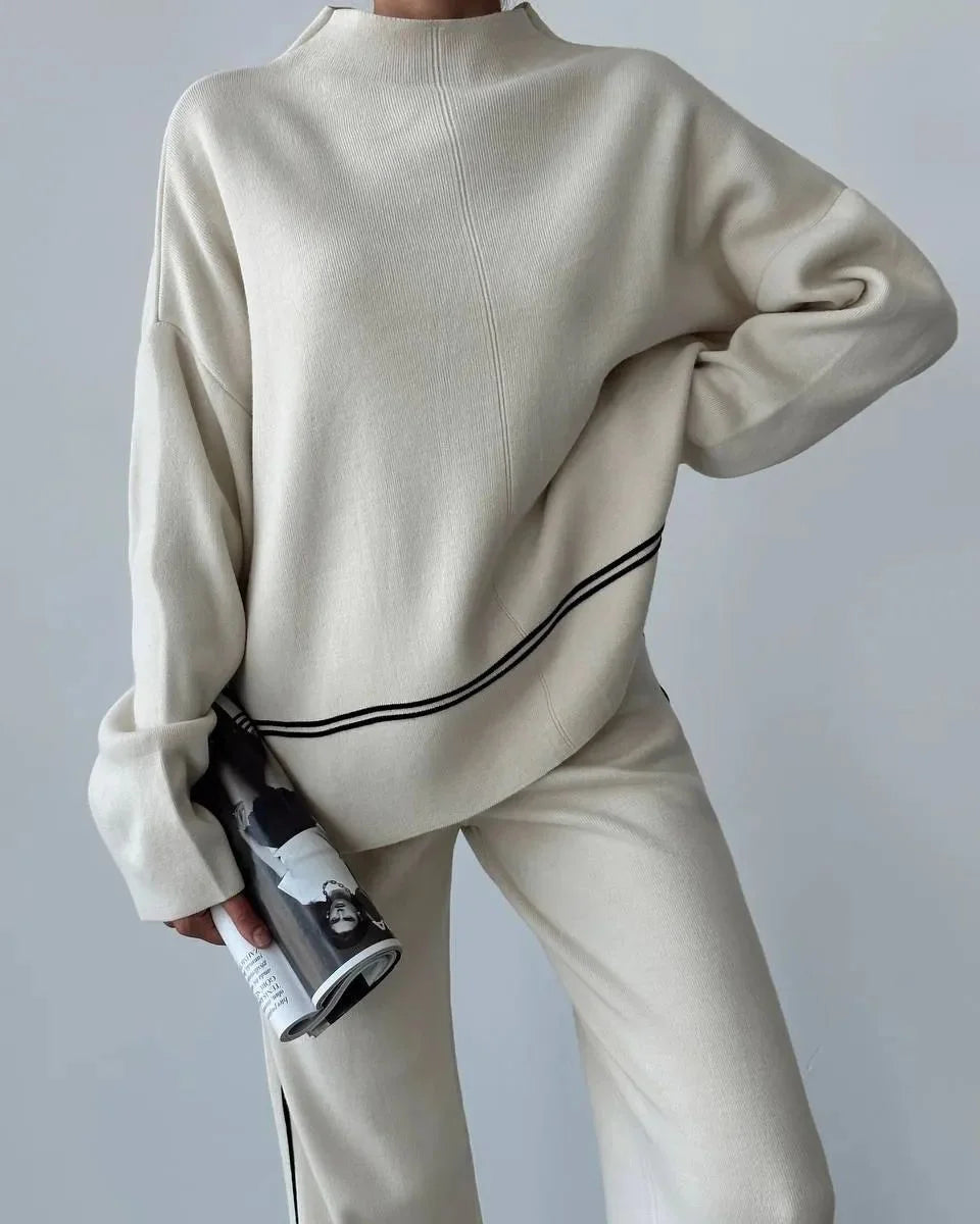 Linda™ - Cozy classic tweedy cuddle set with hood