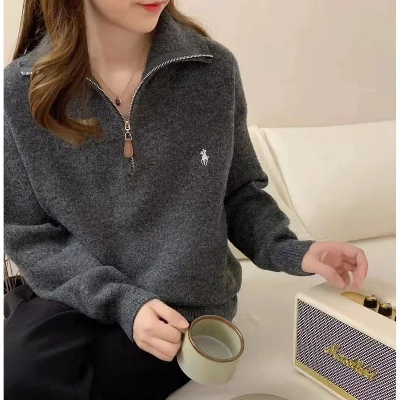 Adolf | Comfortable zip-up sweater