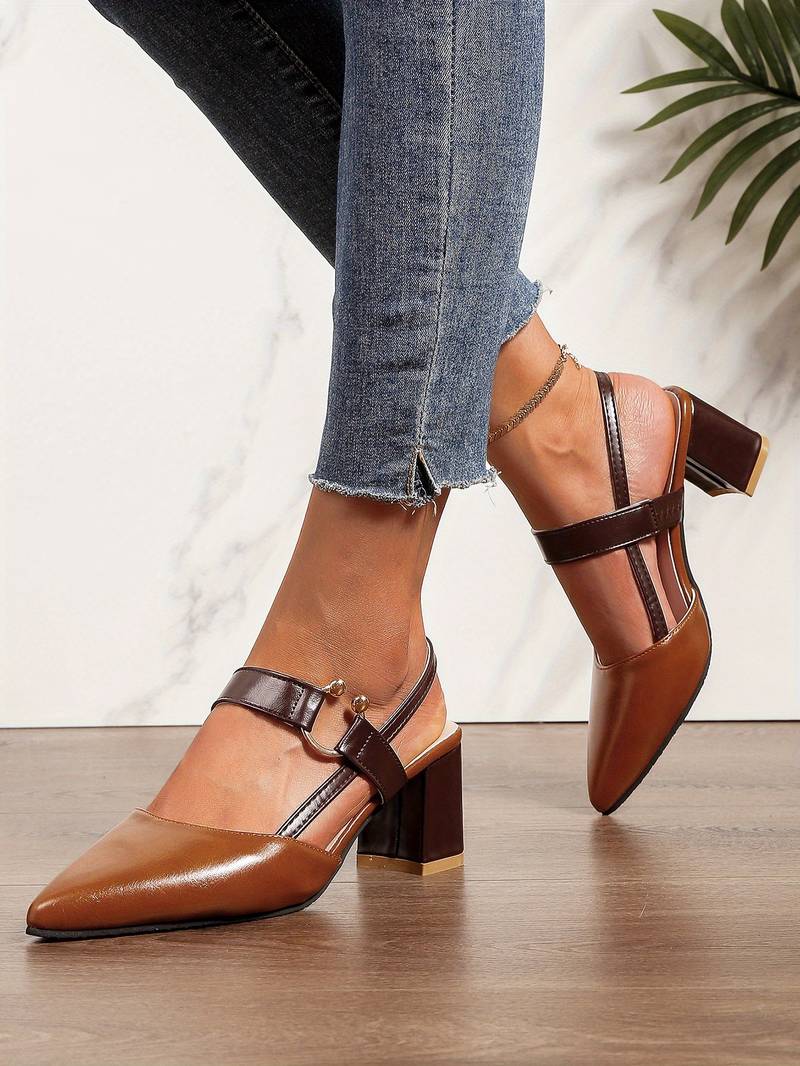 Bequeme Damen Sandale mit Absatz in Braun