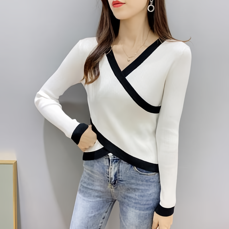 NYRA™ - Cross-hem V-neck top [Last day discount]