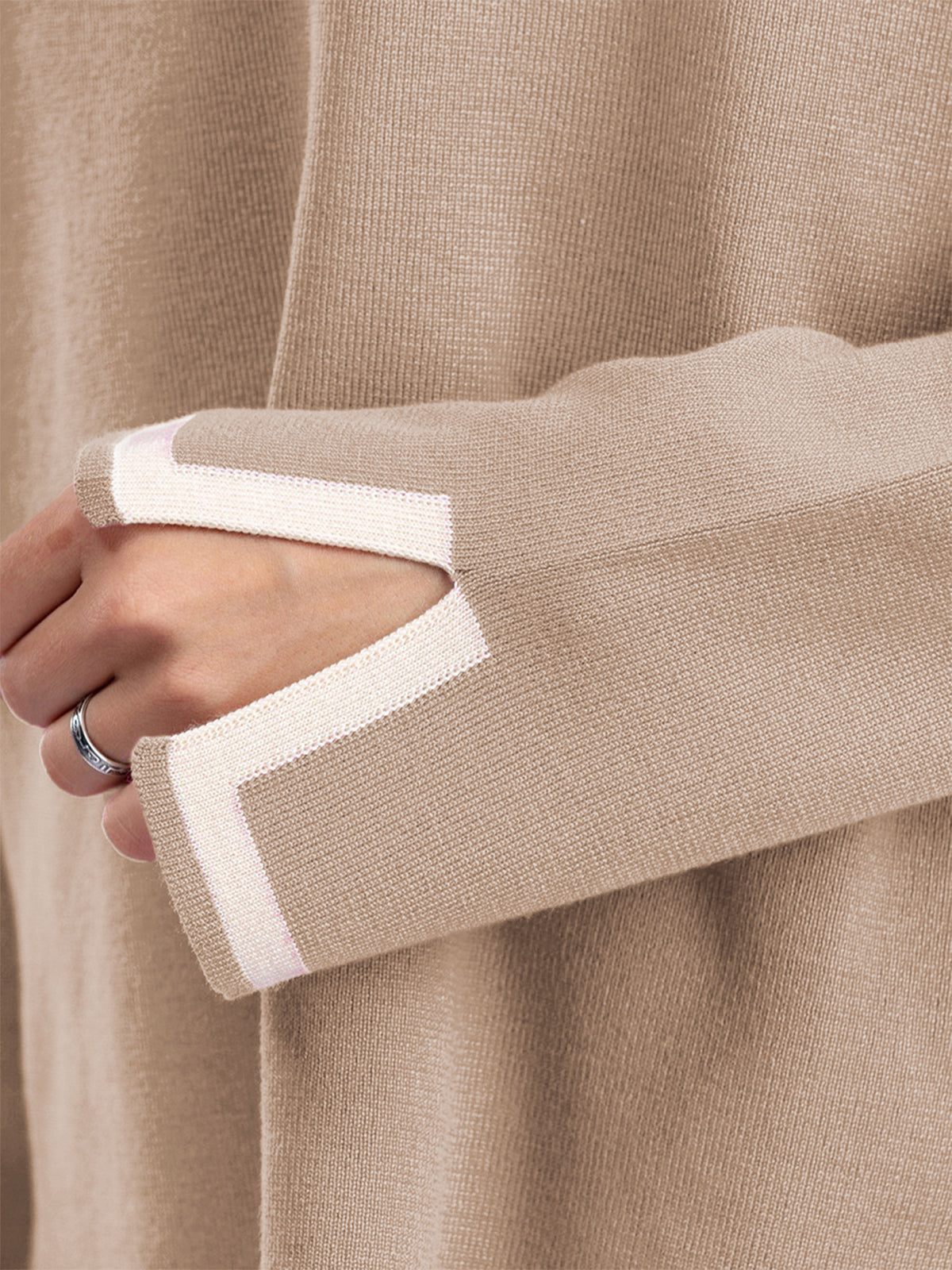 Bella™ - Elegant 2-piece lounge set made of stretch knit