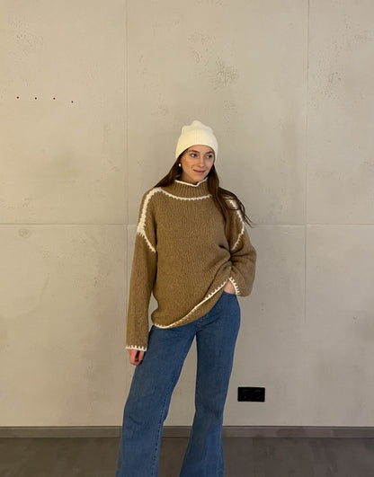 Kaitlyn™ - Sweater with contrast stitching