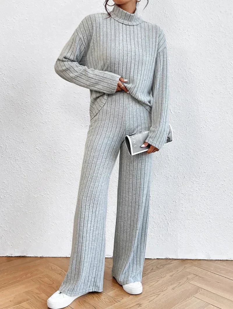 Margaux™ - Knitted trousers and turtleneck sweater for women
