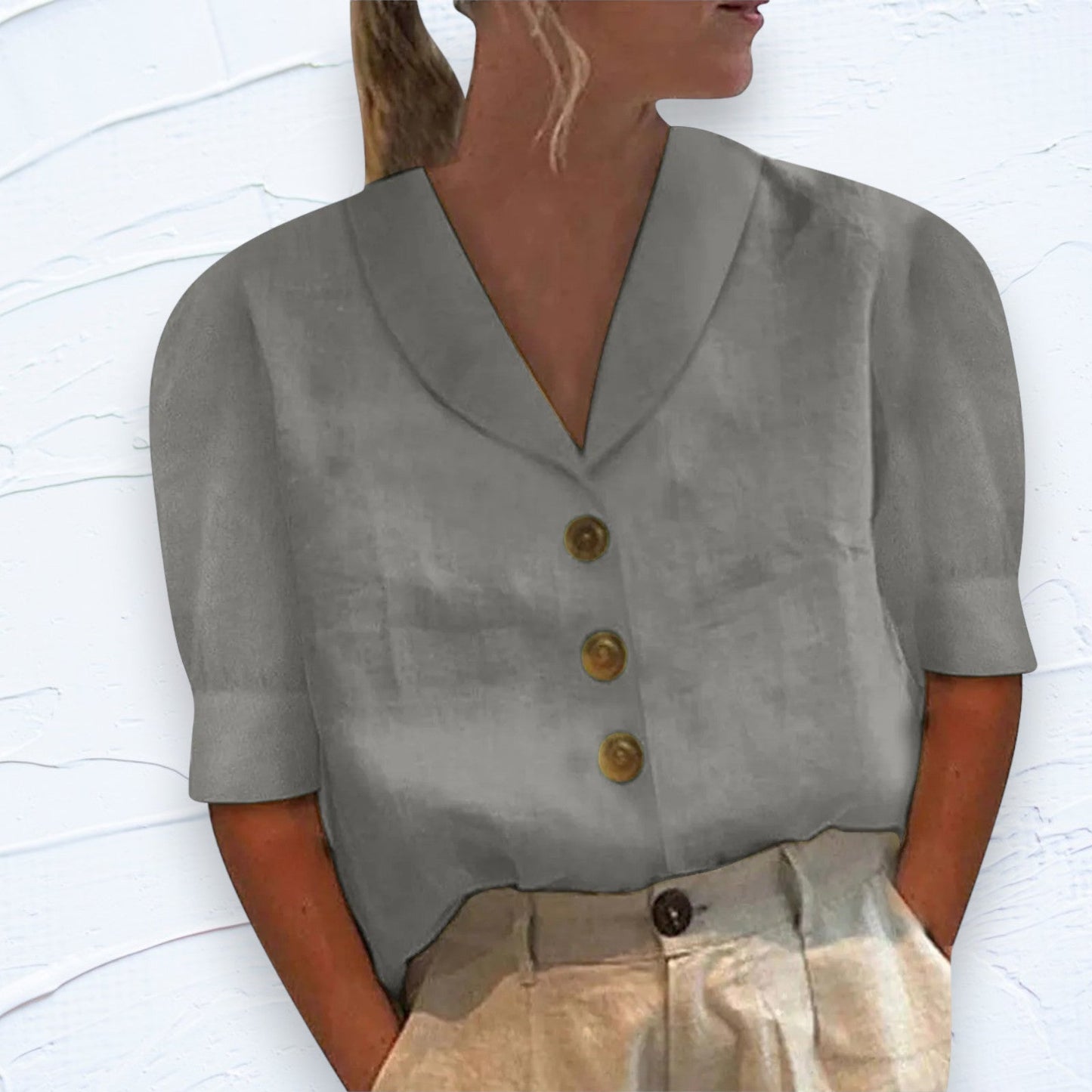 Joan™ - Collared top with buttons