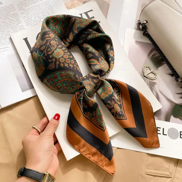 Ede™ – Elegant silk scarf with pattern 