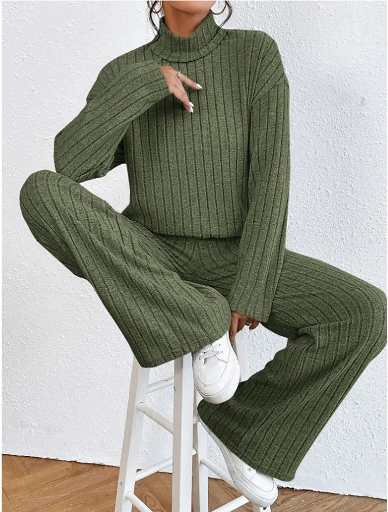 Darlene™ - Women's Knit Pants and Turtleneck Sweater