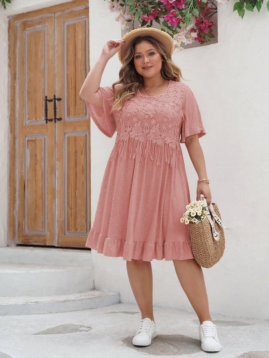 Oswald | Playful summer dress with lace details