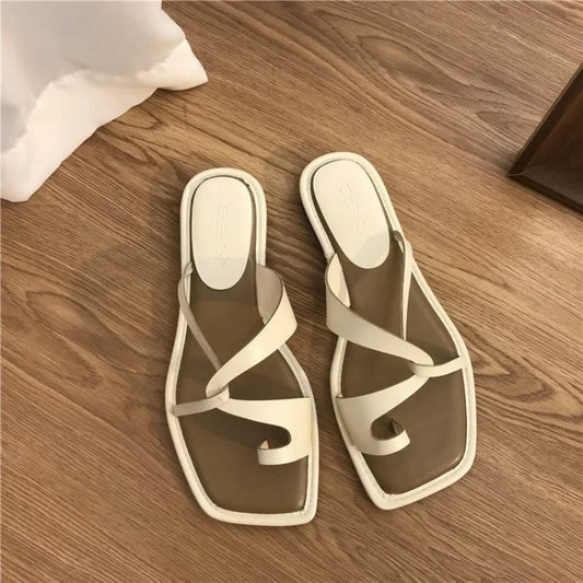 Veronica™ - Flat summer flip-flops for women