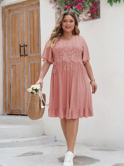 Oswald | Playful summer dress with lace details