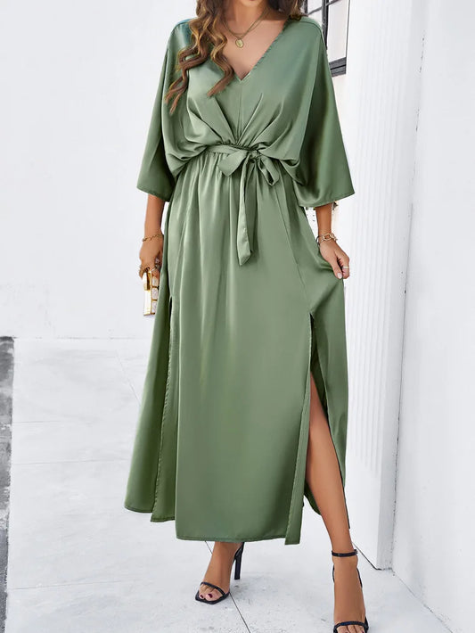 Veronica™ - Loose-fit V-neck dress