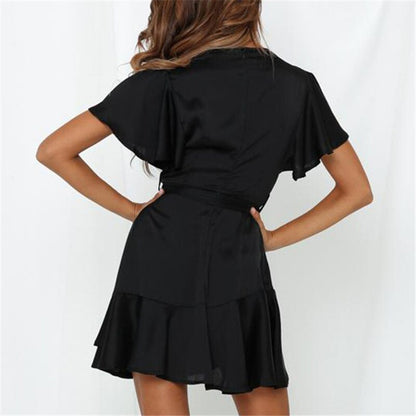 Jinky™ - Fashionable dress with charming ruffles and V-neck