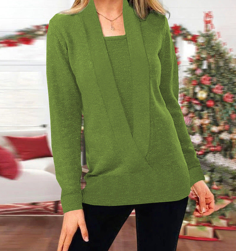 Zeke | Elegant knitted sweater with a deep neckline
