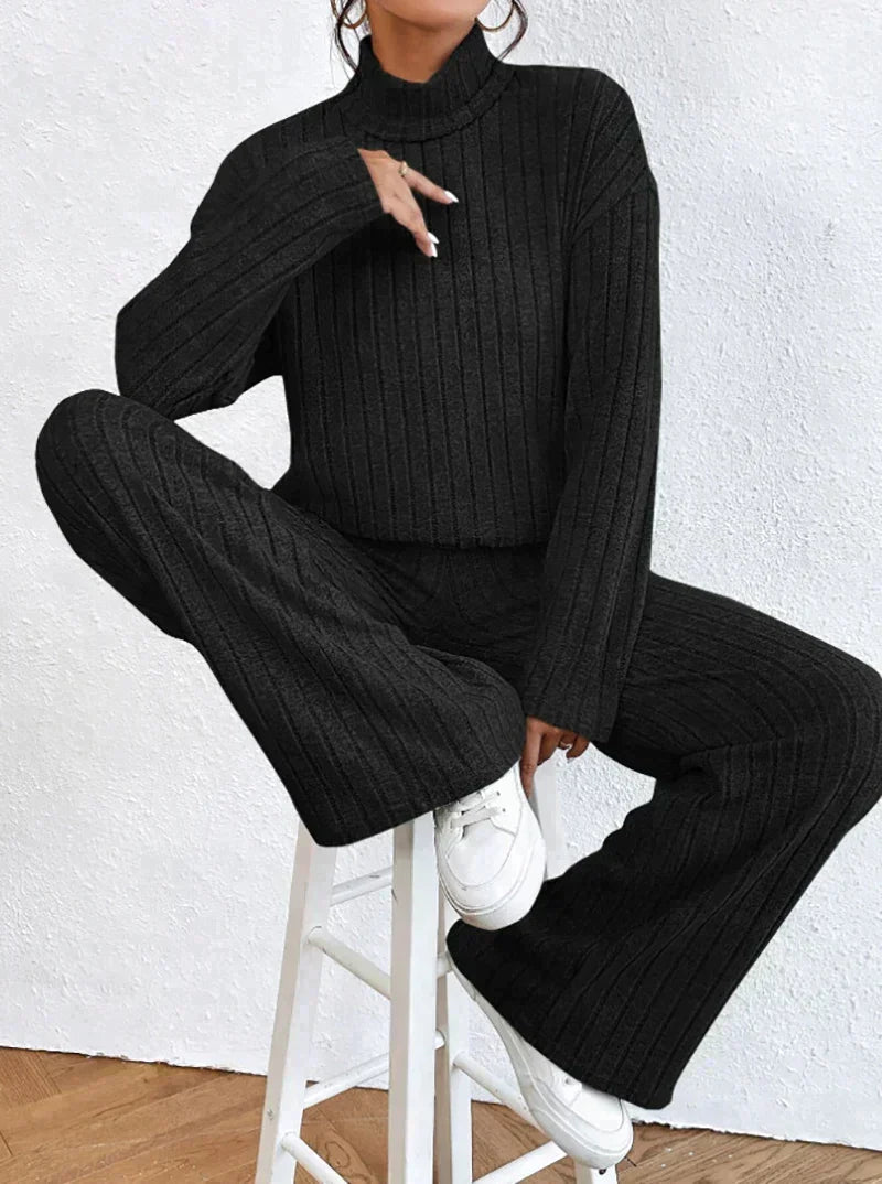 Margaux™ - Knitted trousers and turtleneck sweater for women
