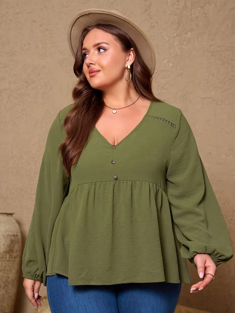 Oswald | Elegant V-neck blouse