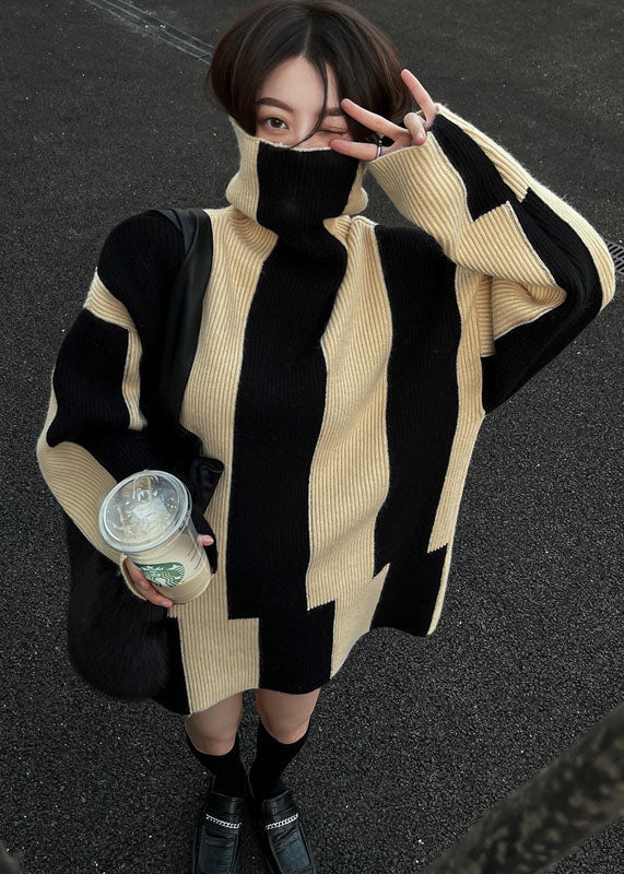 Lilian™ - Unique Black High Neck Striped Cozy Long Knitted Sweater Winter