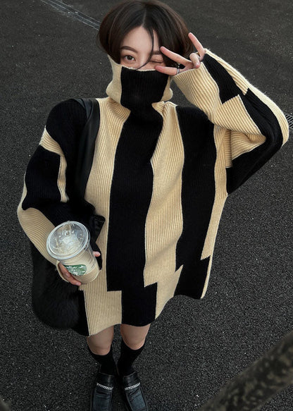 Lilian™ - Unique Black High Neck Striped Cozy Long Knitted Sweater Winter