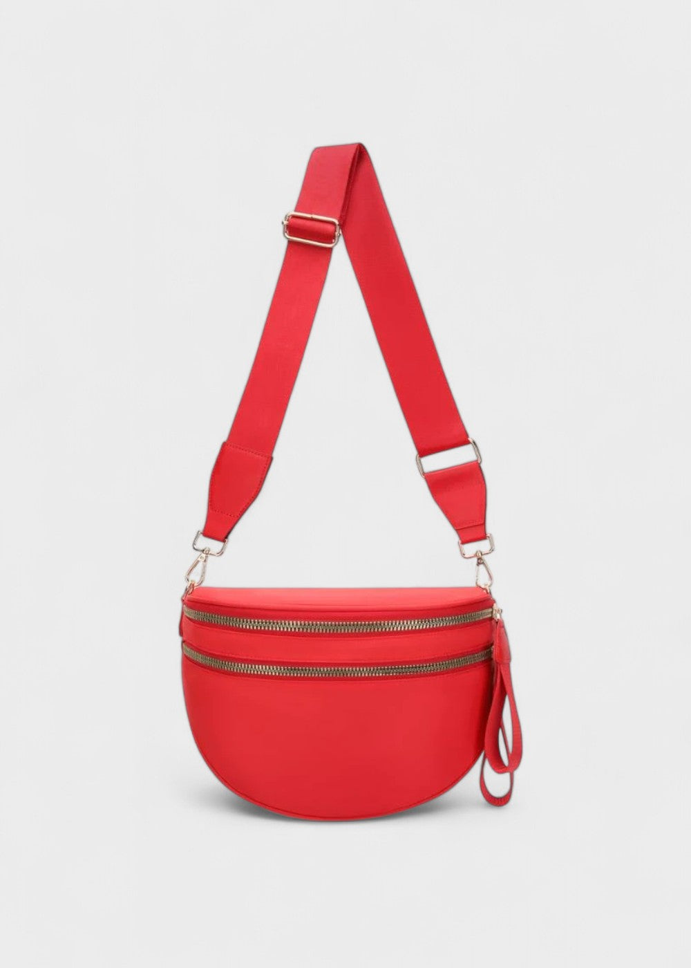 Elegant leather belt bag for hands-free fashion 