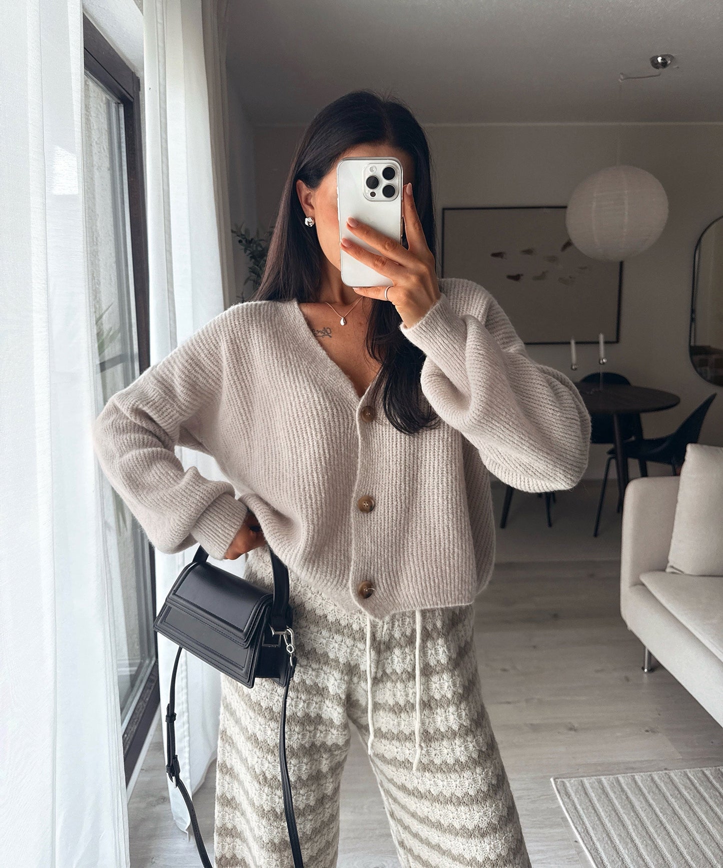 Stylish lightweight casual jacket for everyday use 