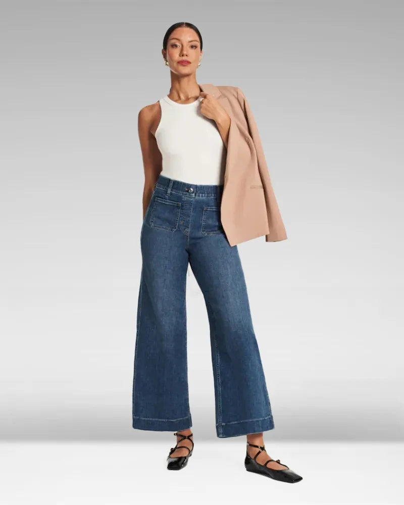 High-waisted wide-leg jeans made of denim 
