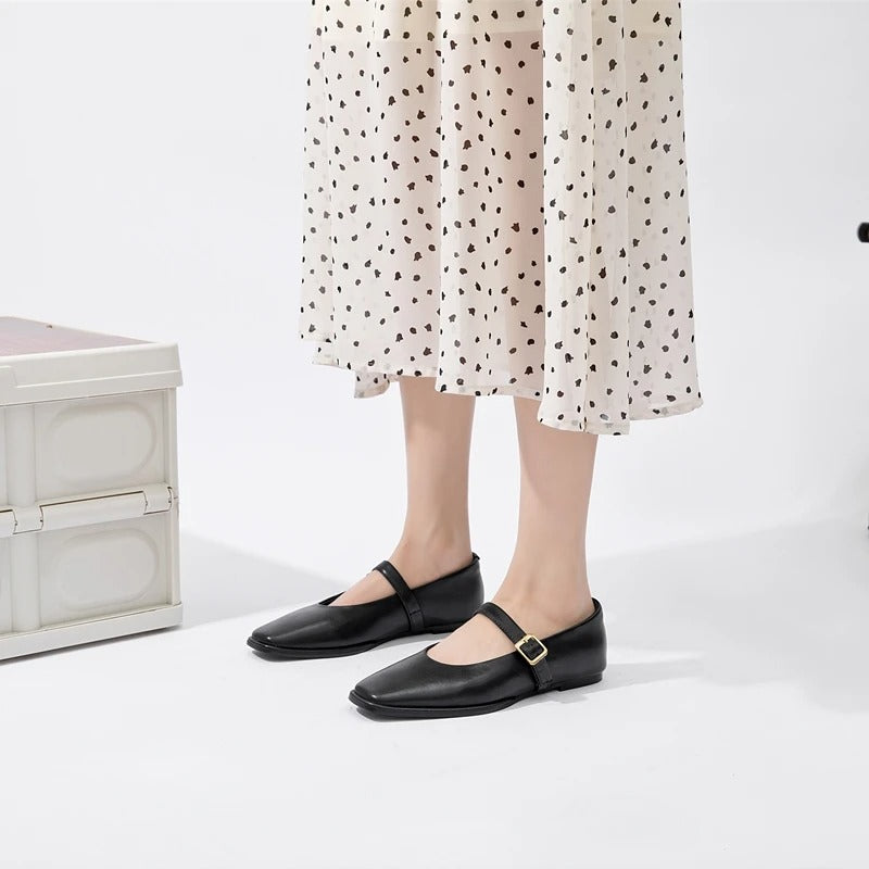 Leni | Elegant Mary Janes with a classy buckle