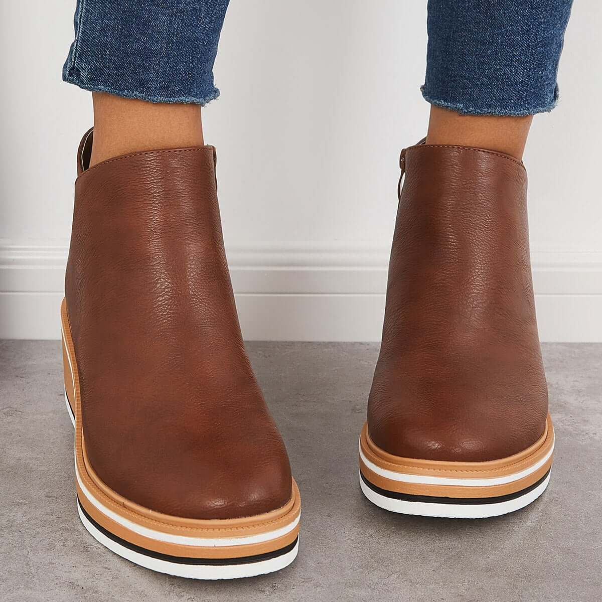 Stylish leather ankle boots for everyday style 