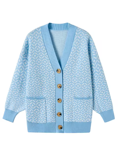 Cozy knitted cardigan with geometric pattern and button placket 
