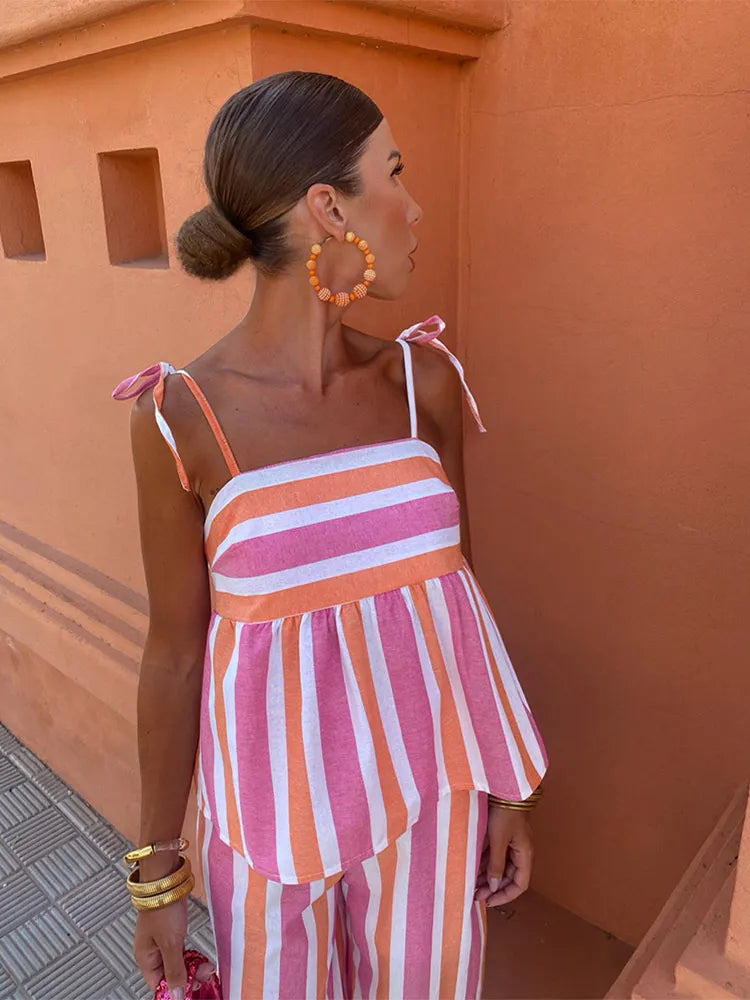 Brightly printed two-piece summer outfit 