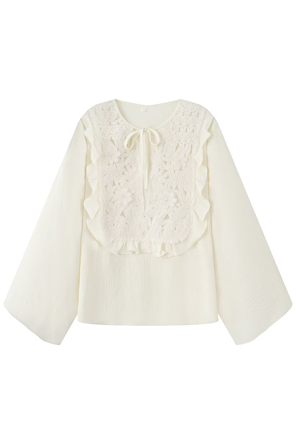 Casual top with a round neckline, waist lacing and open seams 