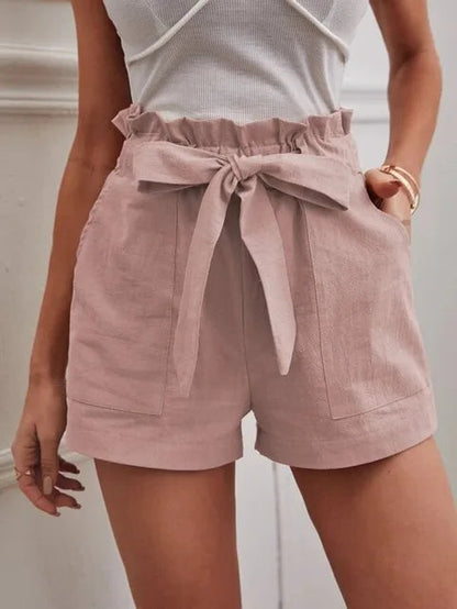 Women's high-waisted shorts with tie belt 