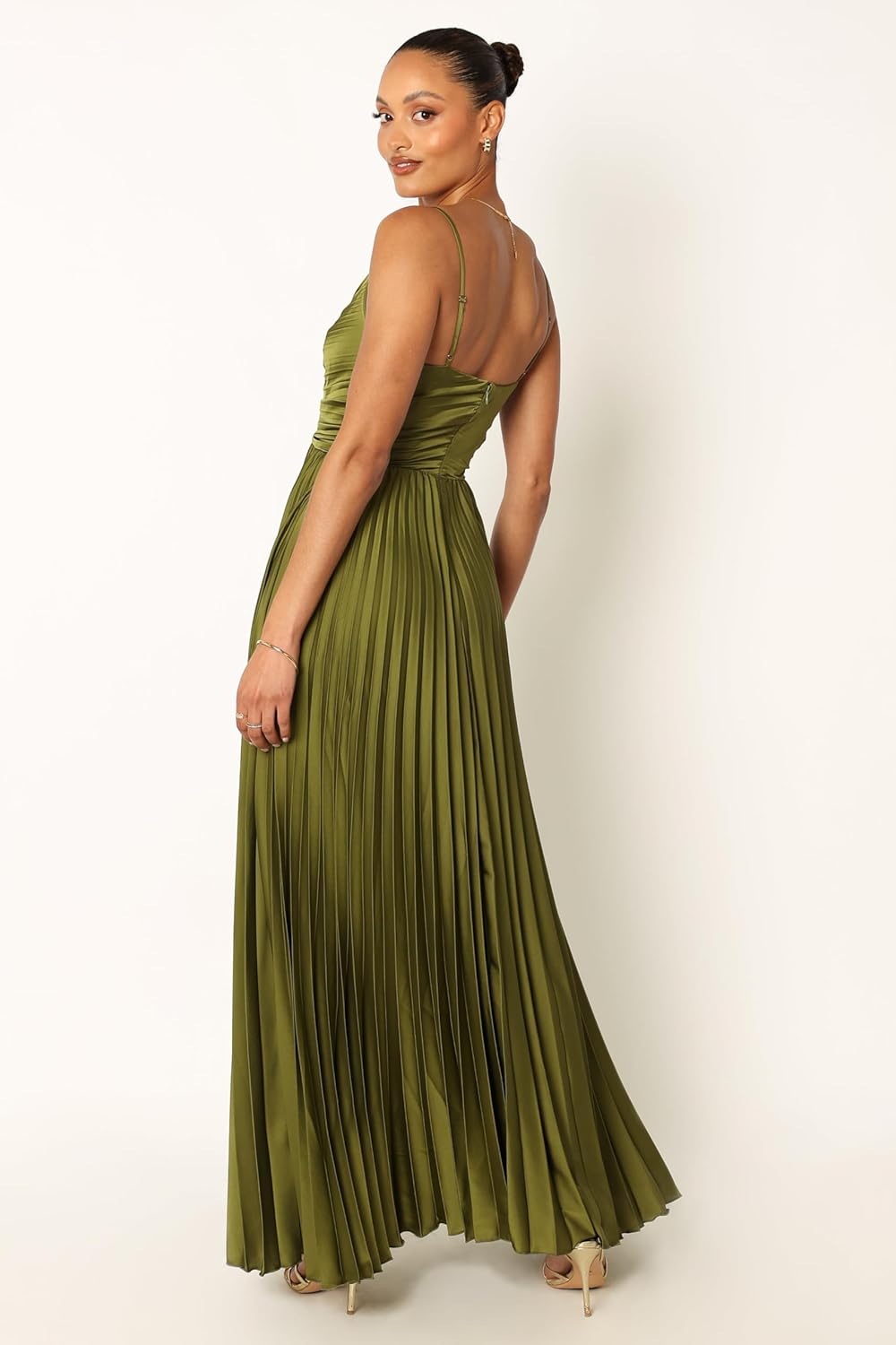 Elegant pleated midi dress for special occasions 