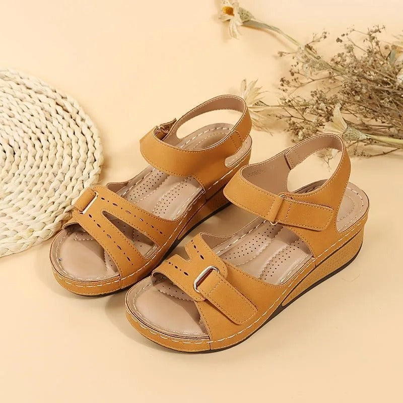 Quenilda | Comfortable summer velcro sandals with wedge sole