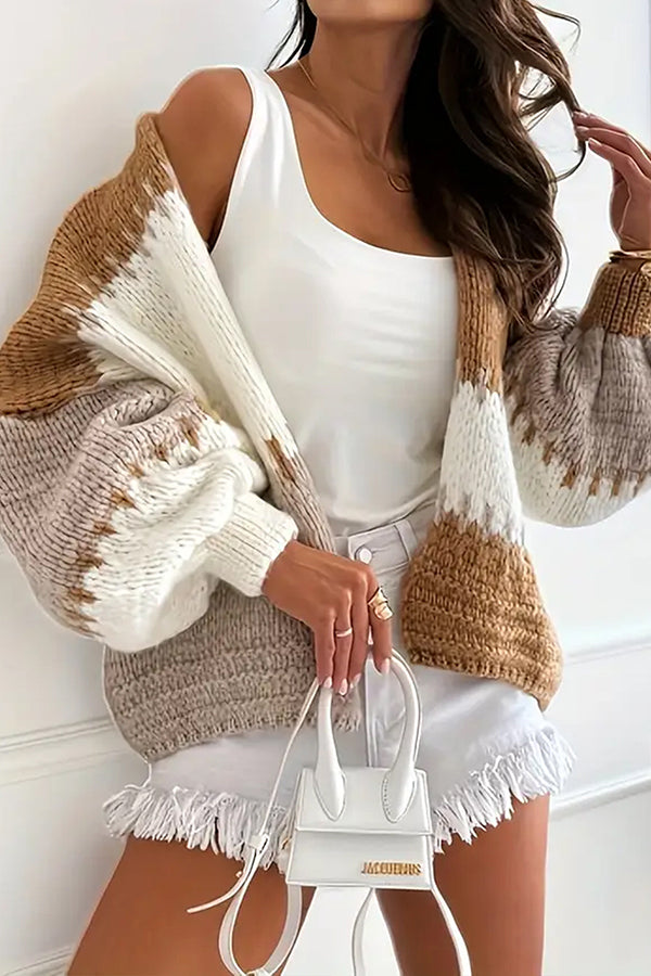 Cozy, casual cardigan with contrasting seam detail 