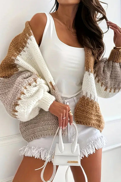 Cozy, casual cardigan with contrasting seam detail 