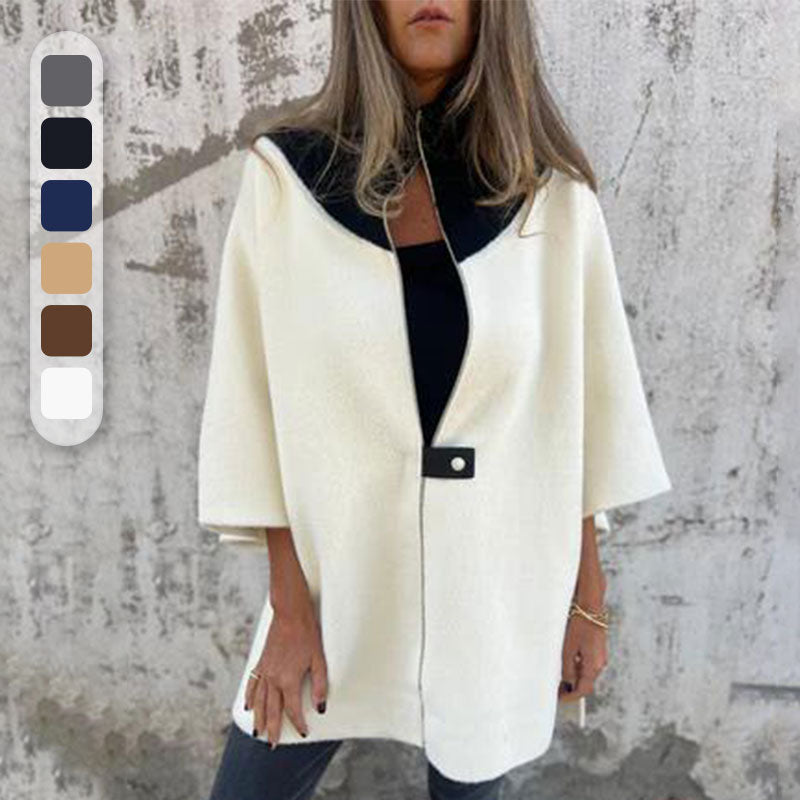 Stylish two-tone long jacket for an elegant layered look 