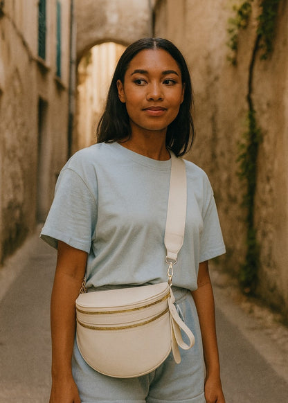 Elegant leather belt bag for hands-free fashion 