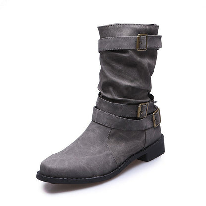 Stylish leather boots with buckle detail 