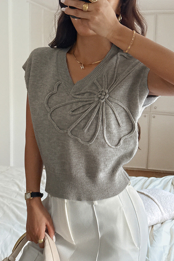 Cozy, loose-fitting knitted vest with a V-neck 