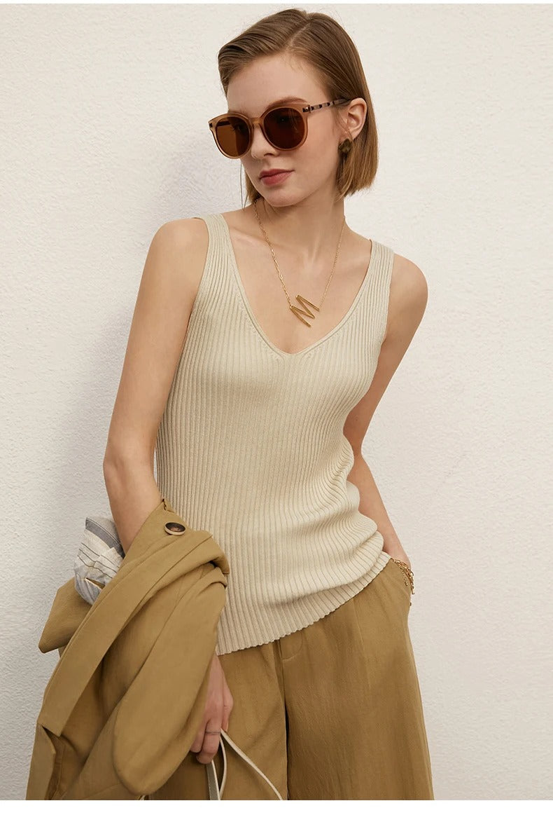 Frieda | V-neck camisole top