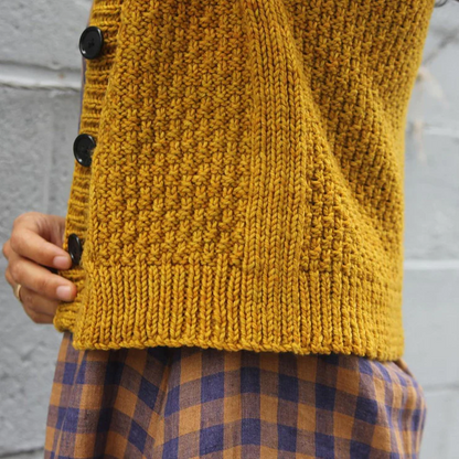 Tina™ - Simple yellow collarless sweater