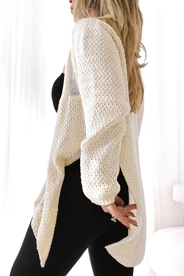 Cozy mid-length cardigan with long sleeves 