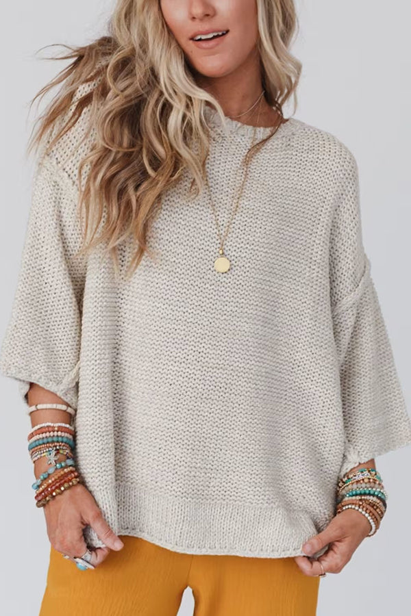 Cozy knit sweater with a round neck for everyday comfort 