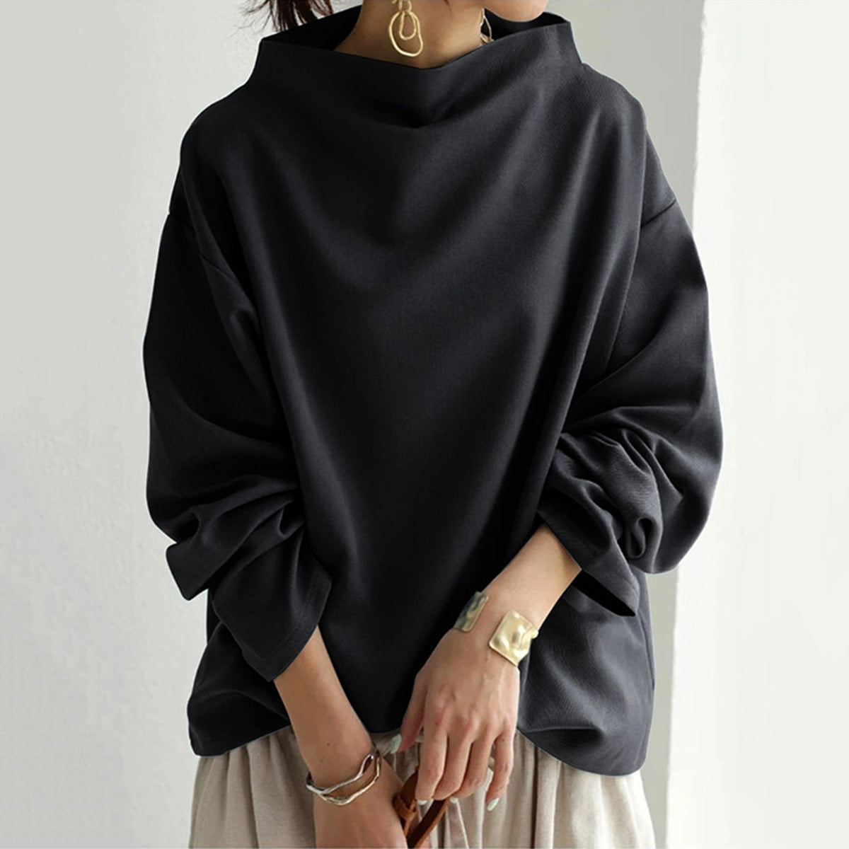 Cozy, elegant knit sweater 