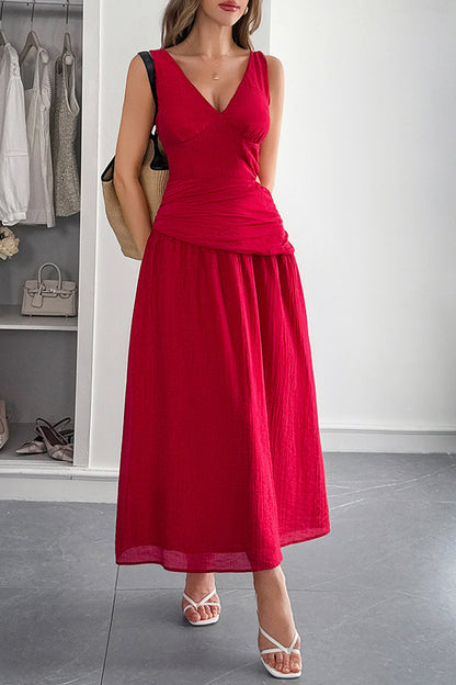 Sleeveless women's maxi dress with V-neck and hollow waist design 