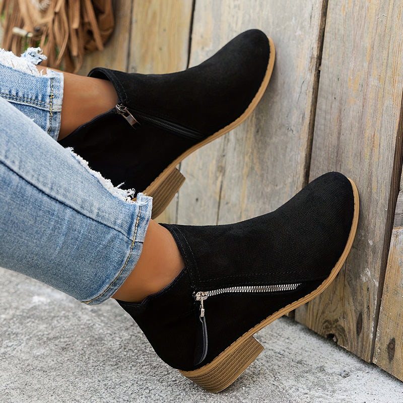 Stylish leather ankle boots for everyday style 