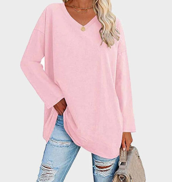 Stylish, elegant long-sleeved sweater for everyday wear 