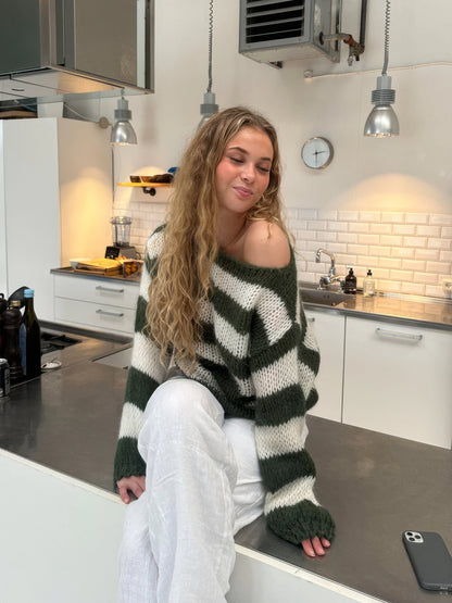 Cozy, lightweight knit sweater for casual comfort 